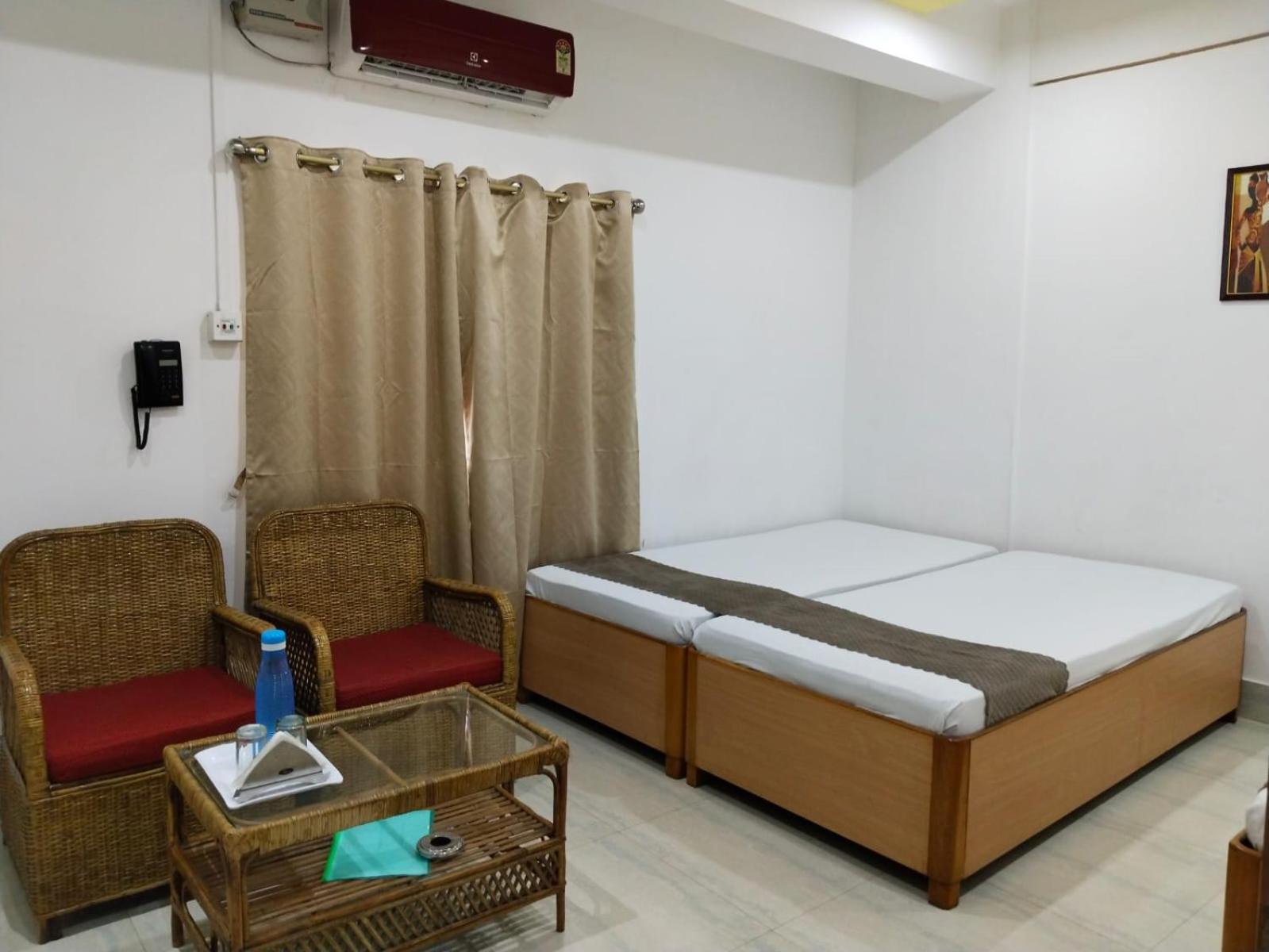 The Executive Inn Гувахати Екстериор снимка