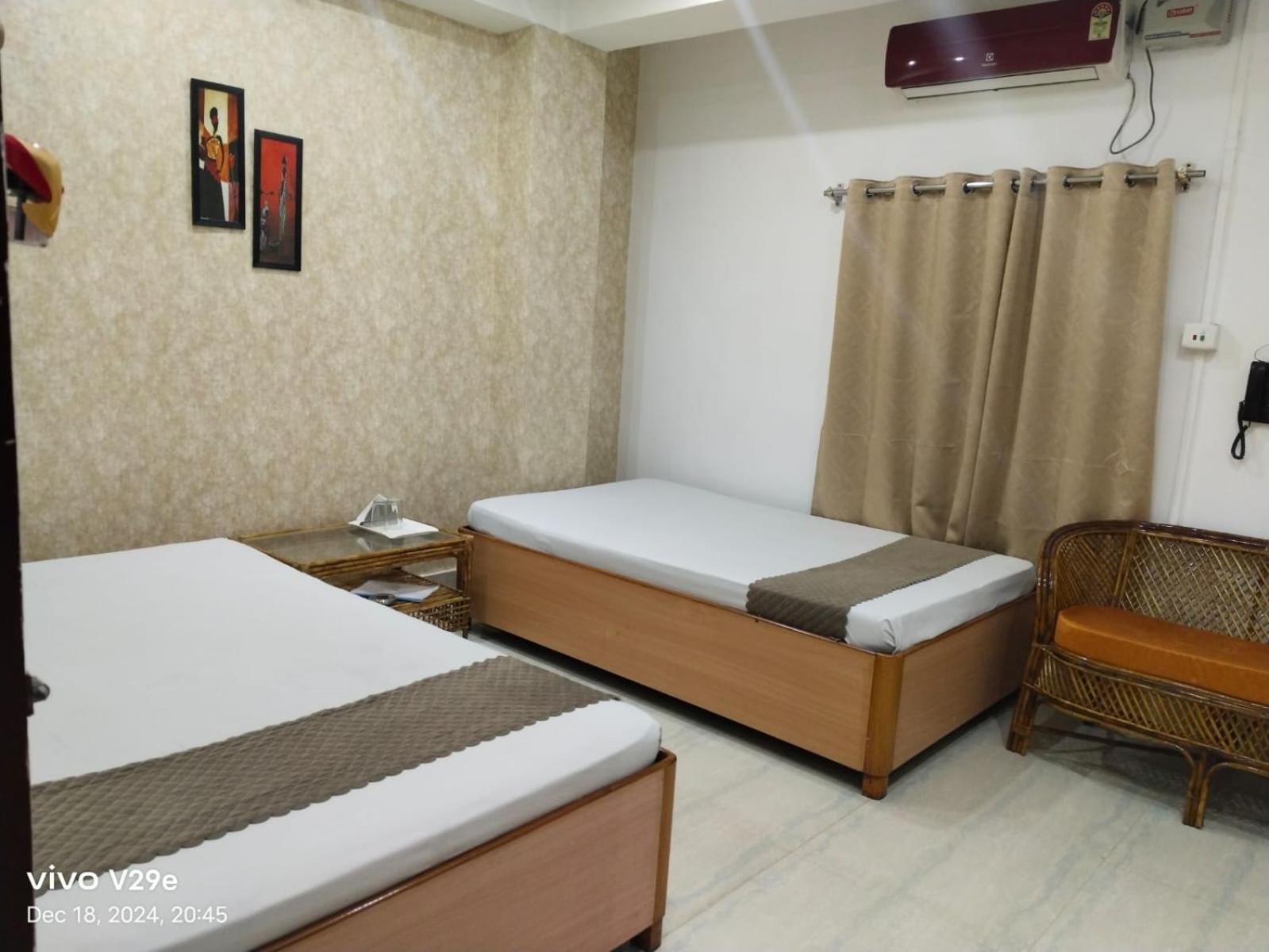 The Executive Inn Гувахати Екстериор снимка